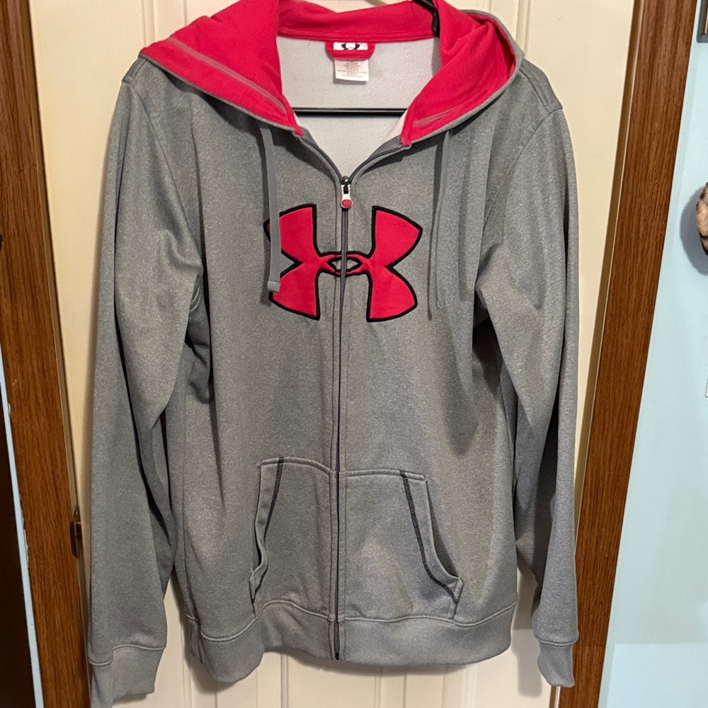 Under Armour Womens Gray Jacket with Pink Hood size Large capri